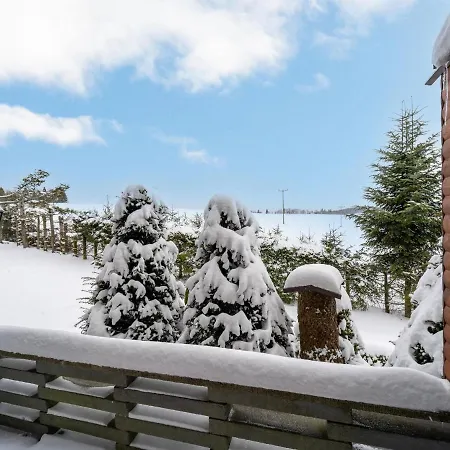 Cozy Holiday With Terrace And Garden